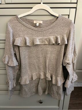 Hailey & Co. Women's Cream Ruffle Crewneck Sweater